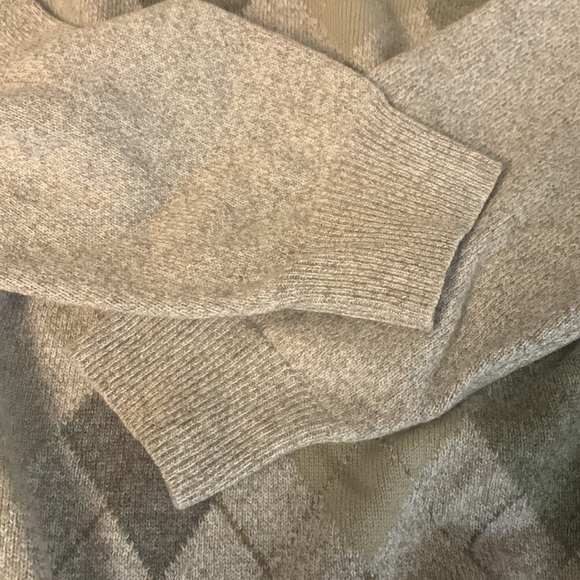 Fisherman Out of Ireland Argyle Sweater - Picture 6 of 14